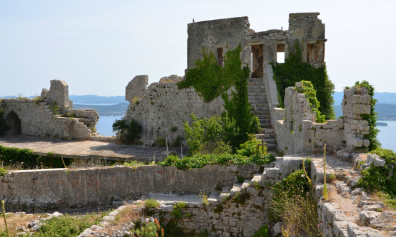 Califfi Castle, Croatia
